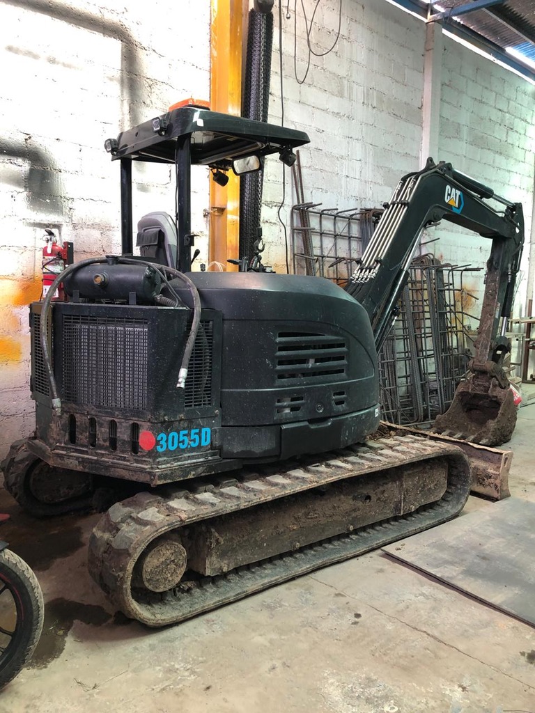 Excavadora Caterpillar 305.5 2012