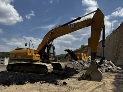 Excavadora Caterpillar 325DL 2008